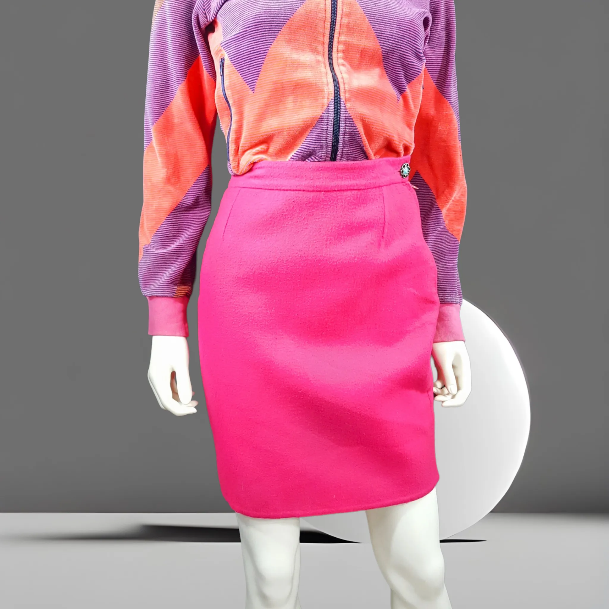 90s Hot Pink Vintage Gianfranco Ferre Hot Pink Wool Pencil Skirt size S