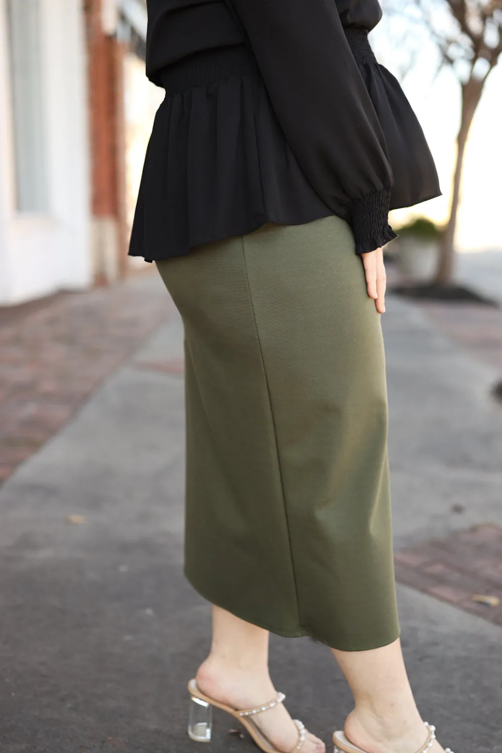 Ada Faye 31" Pencil Skirt - Olive (Extended)