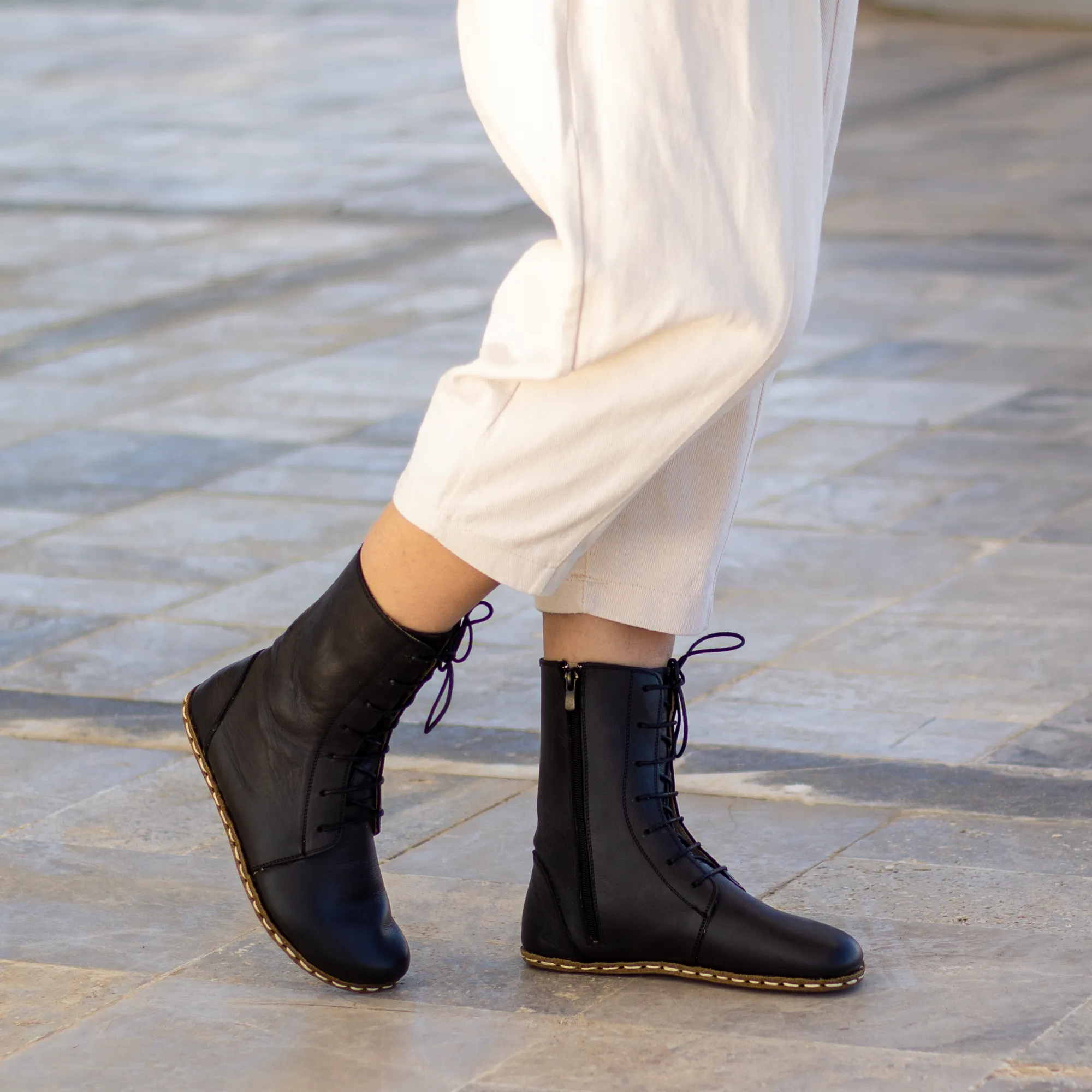 Barefoot Leather Lace-up Black Boots for Women