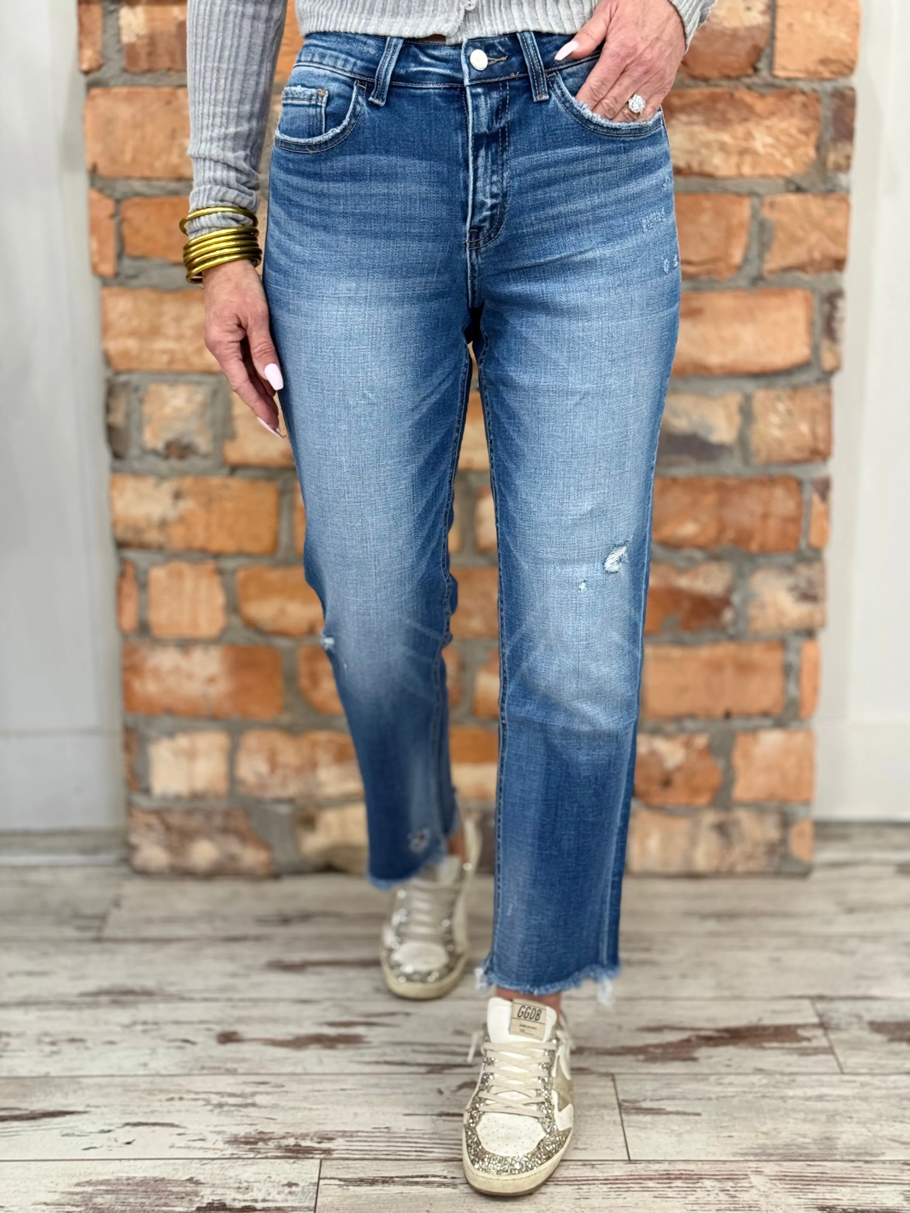 Cropped Frayed Hem Straight Jeans