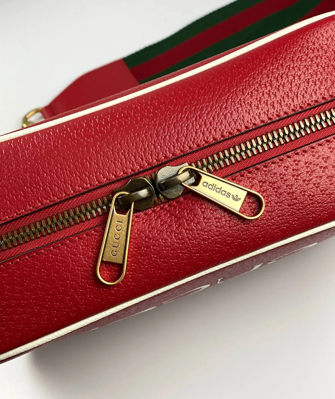 Gucci x adidas small shoulder bag red