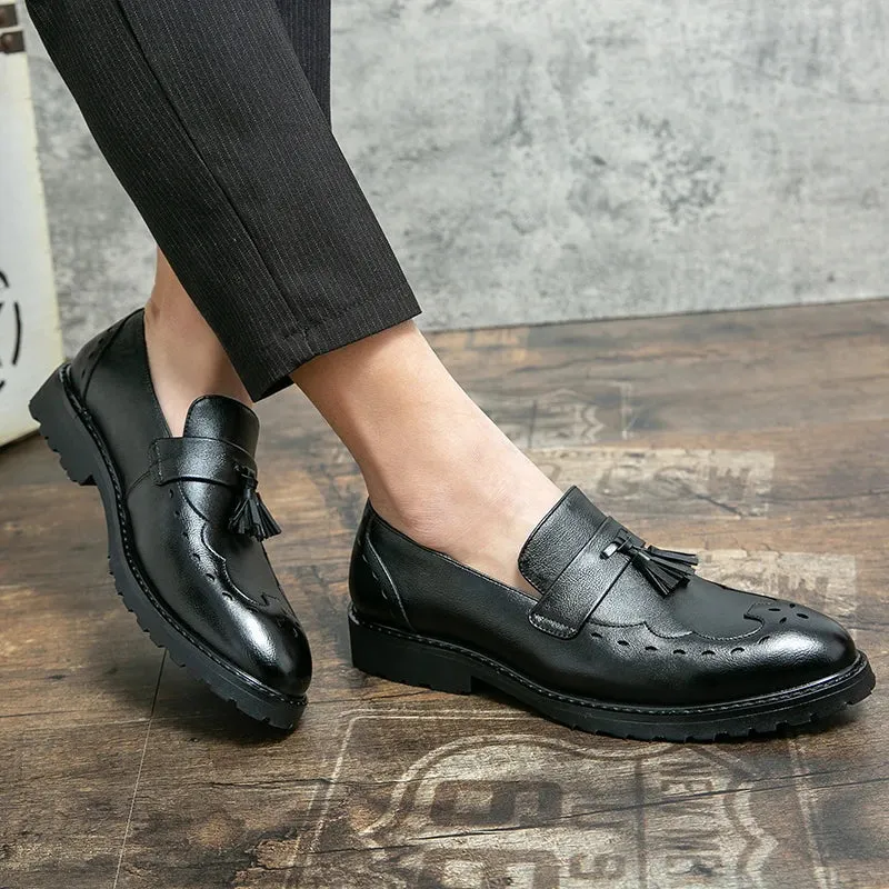 Hnzxzm Men's Dress Shoes slip on Leather Vintage Business Oxfords Flat Soft Bottom Male Footwear Spring tassel Loafers Men Shoes