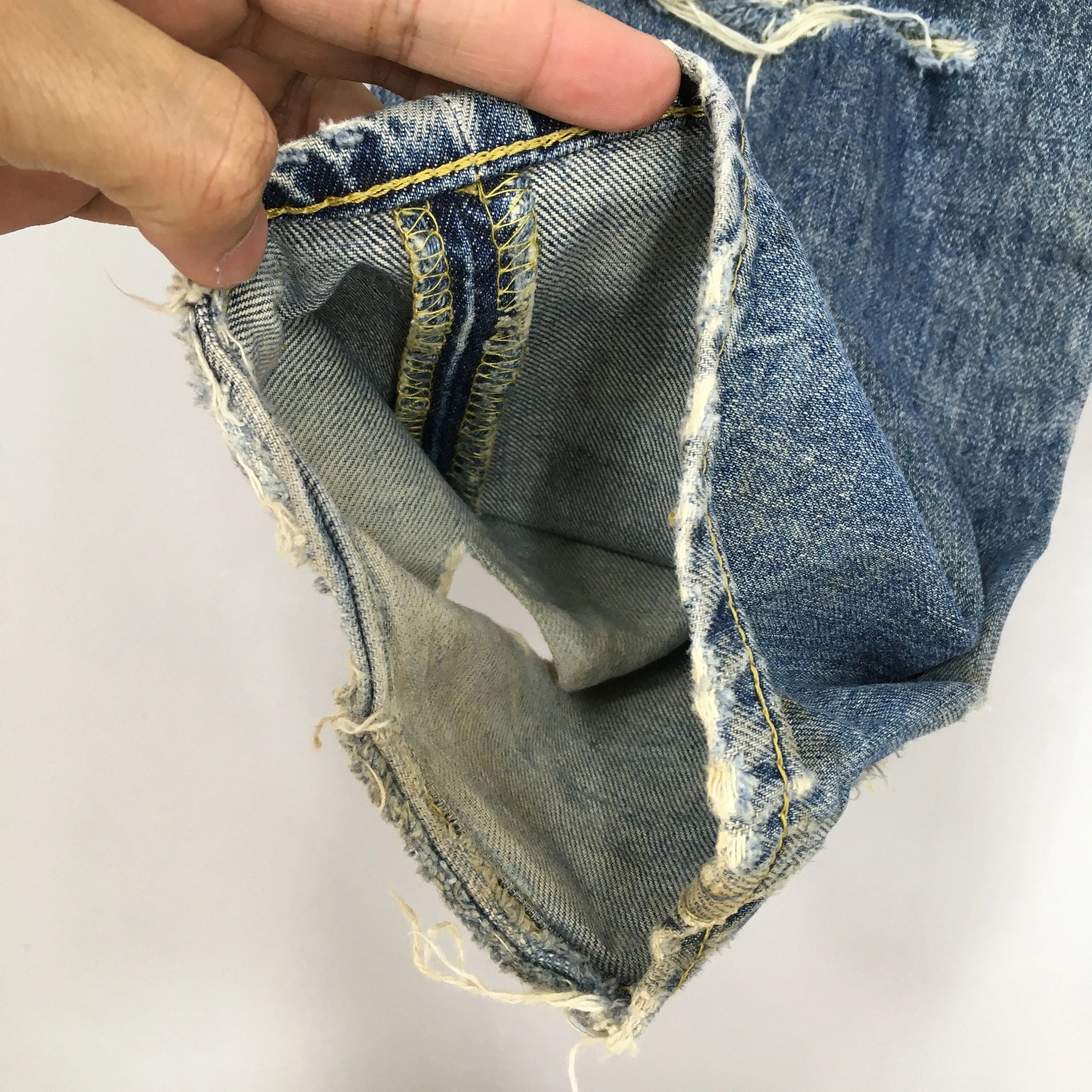 Lee Japan Faded Blue Distressed Jeans Size 30x33