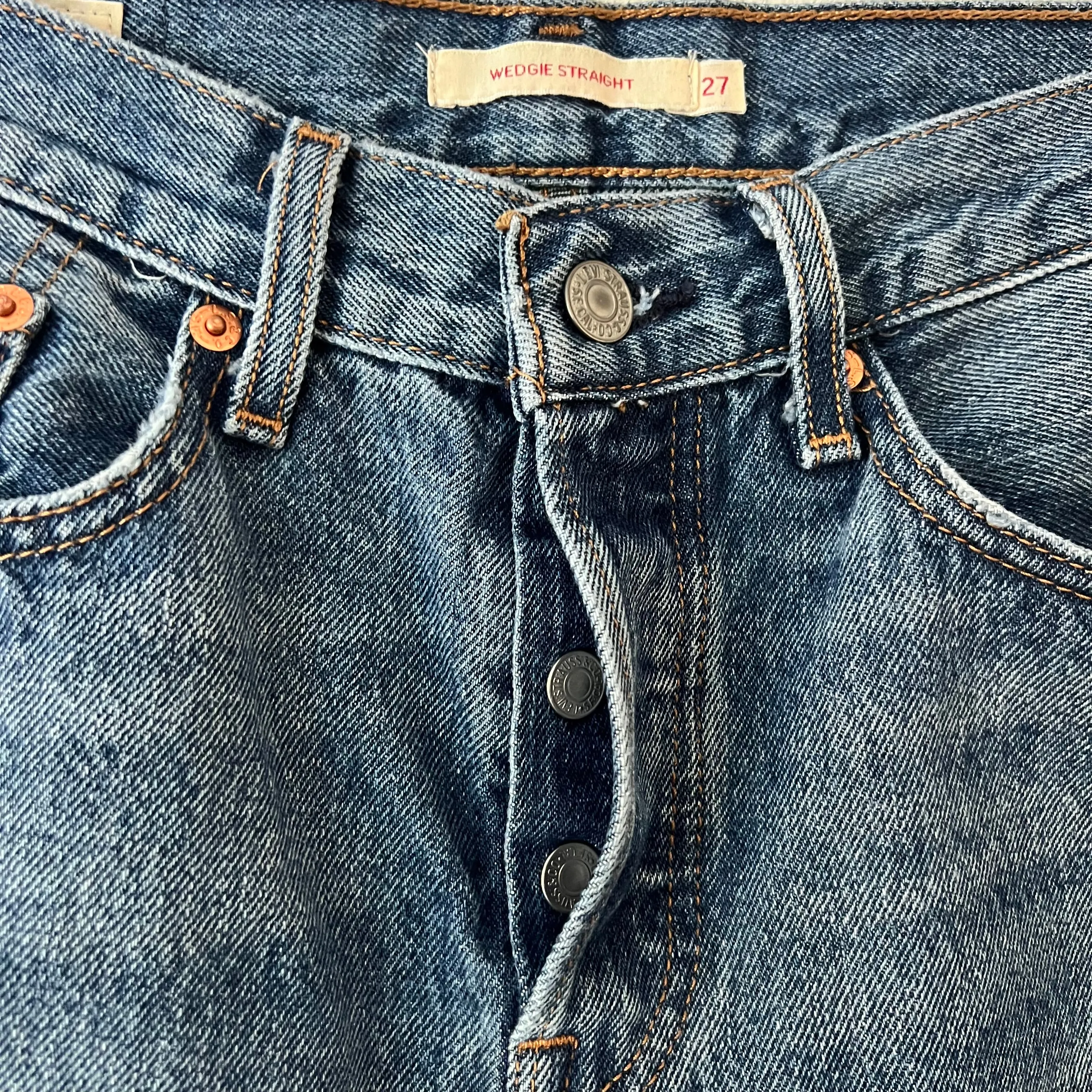 Levi’s Wedgie Straight Fit Jeans